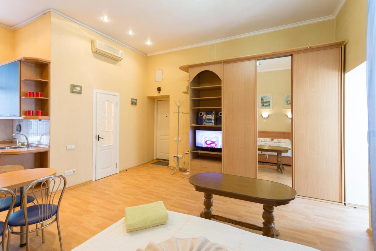 Central Area Apartments Kyiv Exterior foto